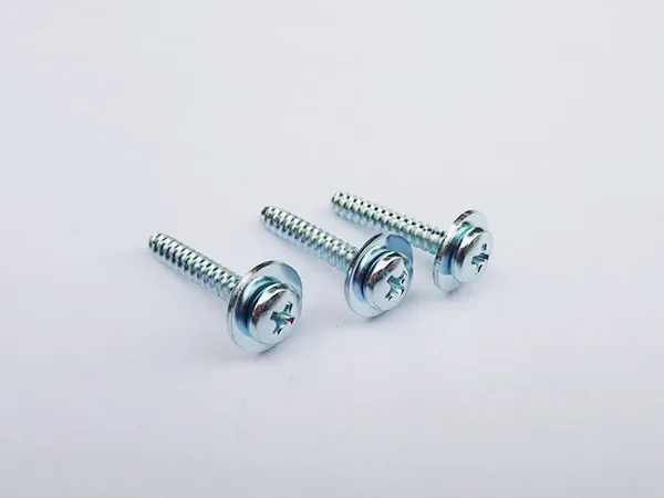 Características de rendimiento del tornillo autorroscante Bind Head Plat Wansher B-Tite